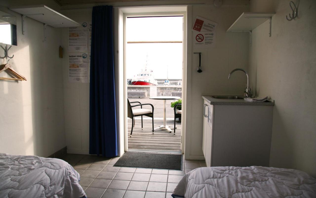 Harbour Sleep Motel Neksø Exterior foto